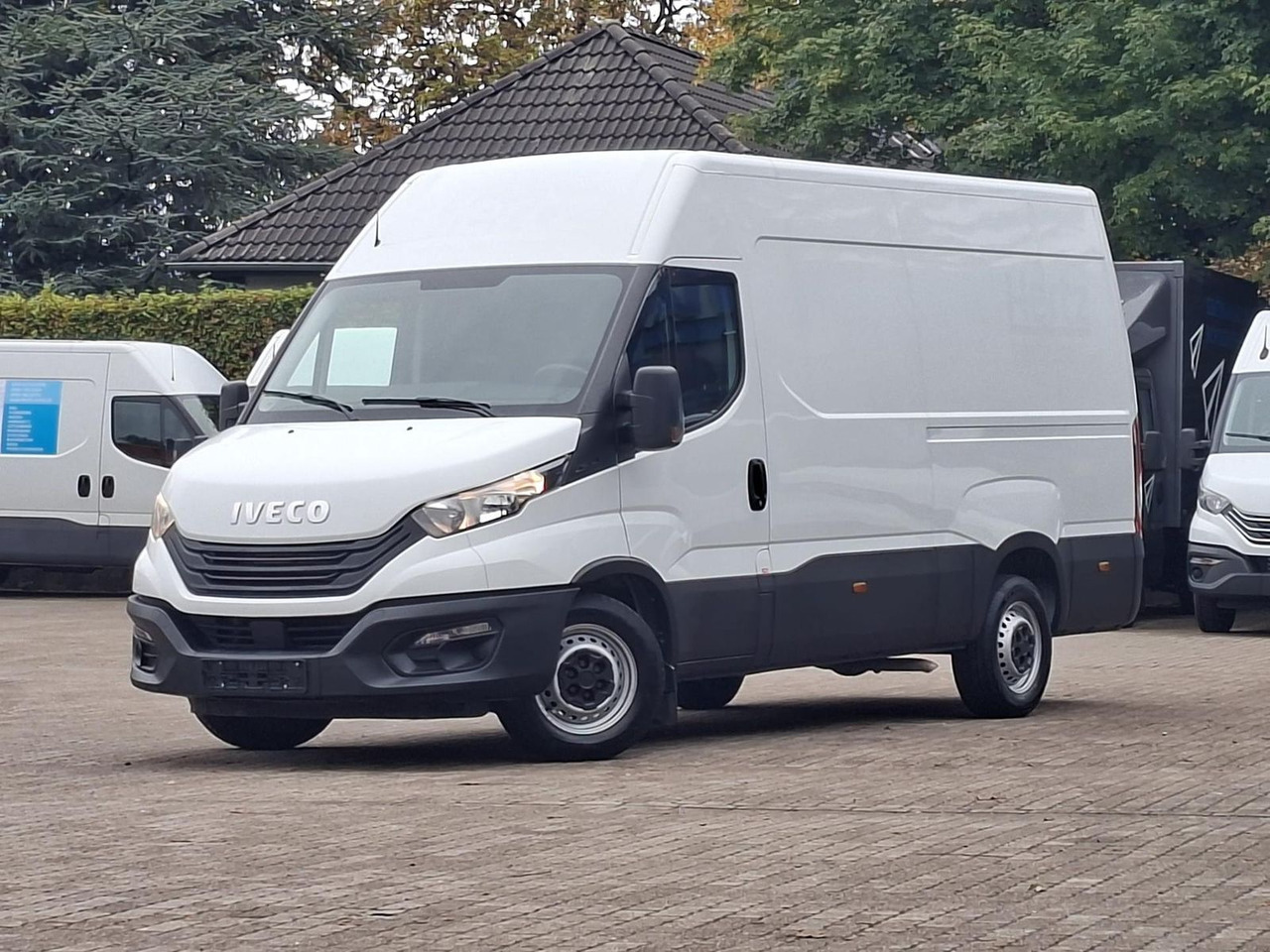 Iveco Daily 35S16V 3520L Klima, Radio - כלי רכב מסחרי עם לוח: תמונה 1 Iveco Daily 35S16V 3520L Klima, Radio - כלי רכב מסחרי עם לוח: תמונה 1