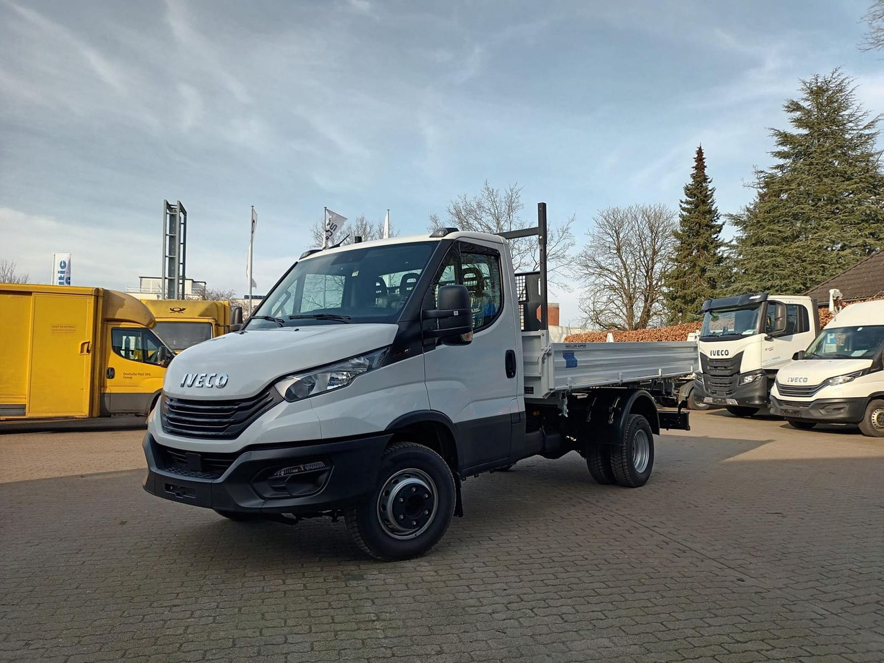 Iveco Daily 70C18H Dreiseitenkipper ab 0% Finanzieren - כלי רכב מסחרי מזהיר: תמונה 1 Iveco Daily 70C18H Dreiseitenkipper ab 0% Finanzieren - כלי רכב מסחרי מזהיר: תמונה 1