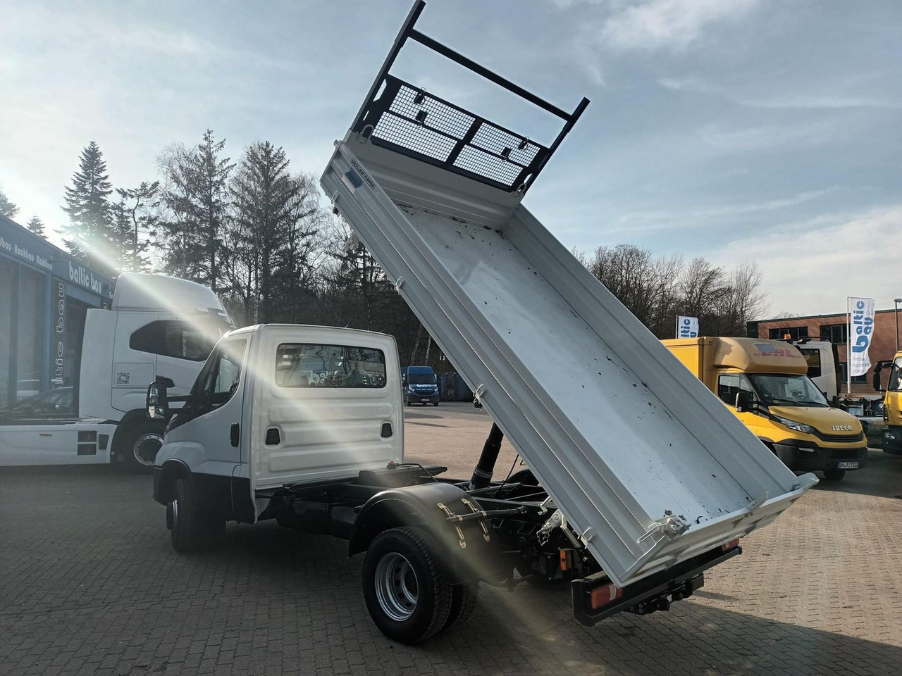 Iveco Daily 70C18H Dreiseitenkipper ab 0% Finanzieren - כלי רכב מסחרי מזהיר: תמונה 4 Iveco Daily 70C18H Dreiseitenkipper ab 0% Finanzieren - כלי רכב מסחרי מזהיר: תמונה 4