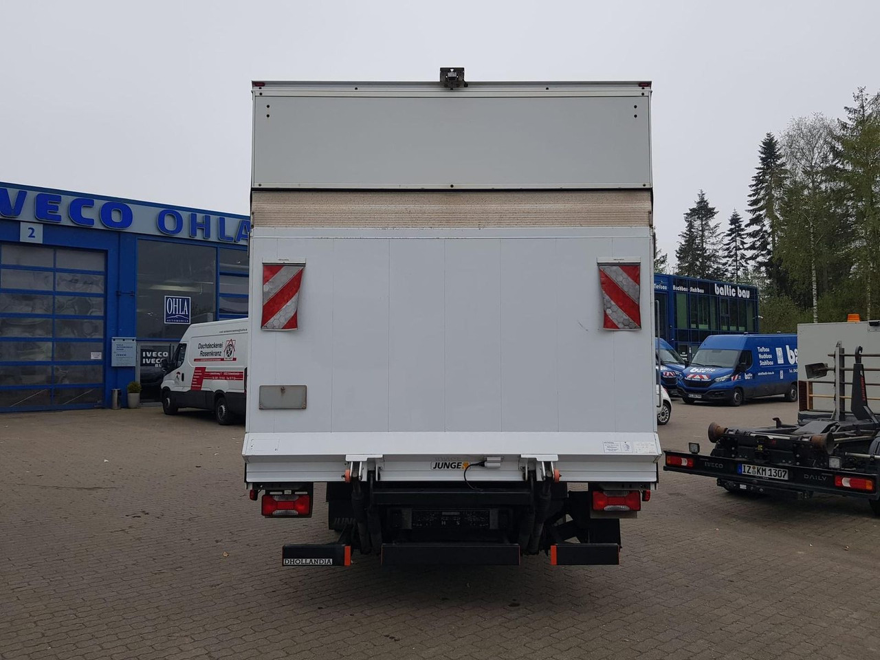 Iveco Daily 70C18HA8/P Koffer, Luftfederung, Kamera... - כלי רכב מסחרי עם תיבה: תמונה 5 Iveco Daily 70C18HA8/P Koffer, Luftfederung, Kamera... - כלי רכב מסחרי עם תיבה: תמונה 5