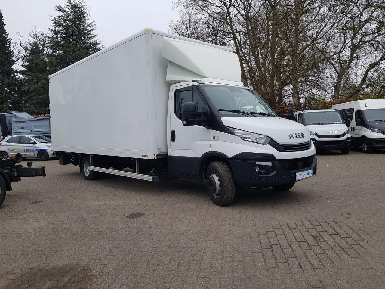 כלי רכב מסחרי עם תיבה Iveco Daily 70C18HA8/P Koffer, Luftfederung, Kamera: תמונה 13