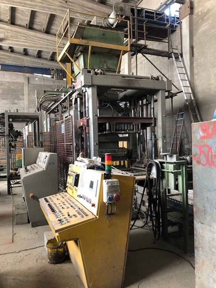 Henke Variant – Brick Manufacturing Plant / Steinfertigungsanlage - ציוד לייצור בלוקים: תמונה 2 Henke Variant – Brick Manufacturing Plant / Steinfertigungsanlage - ציוד לייצור בלוקים: תמונה 2
