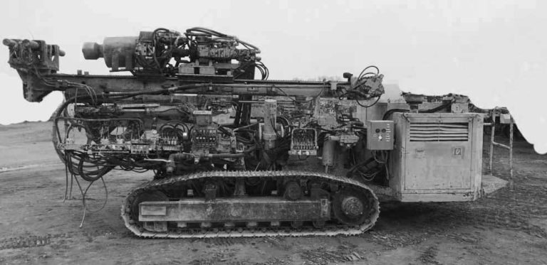 Klemm KR806-3 – Anchor drill / Ankerbohrgerät - אסדת קידוח: תמונה 1 Klemm KR806-3 – Anchor drill / Ankerbohrgerät - אסדת קידוח: תמונה 1