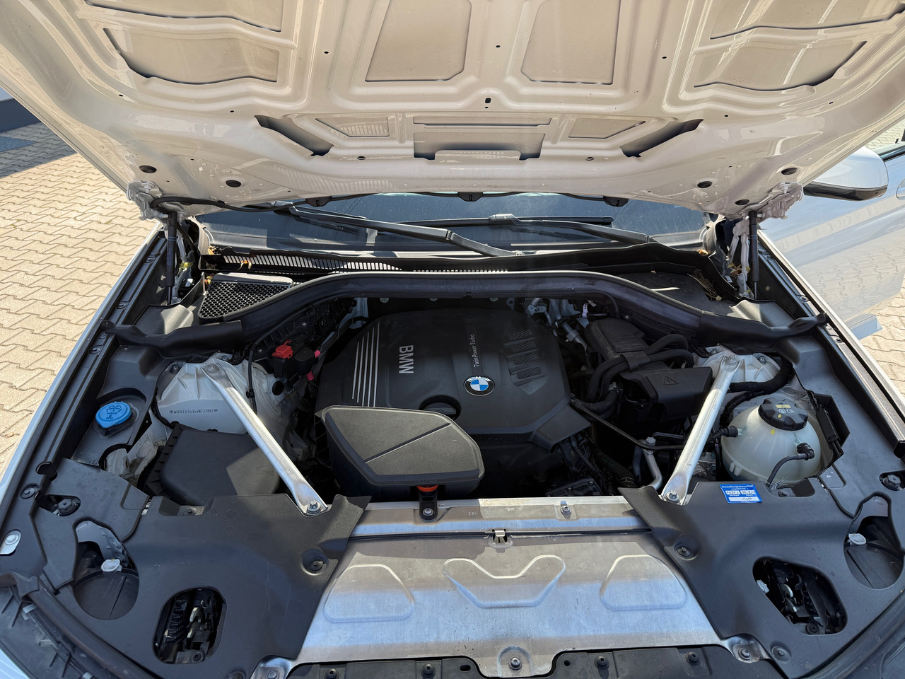 BMW X3 Xdrive 20d M-Sport VOLL! ACC, Head-Up, Panorama... - מכונית: תמונה 4 BMW X3 Xdrive 20d M-Sport VOLL! ACC, Head-Up, Panorama... - מכונית: תמונה 4