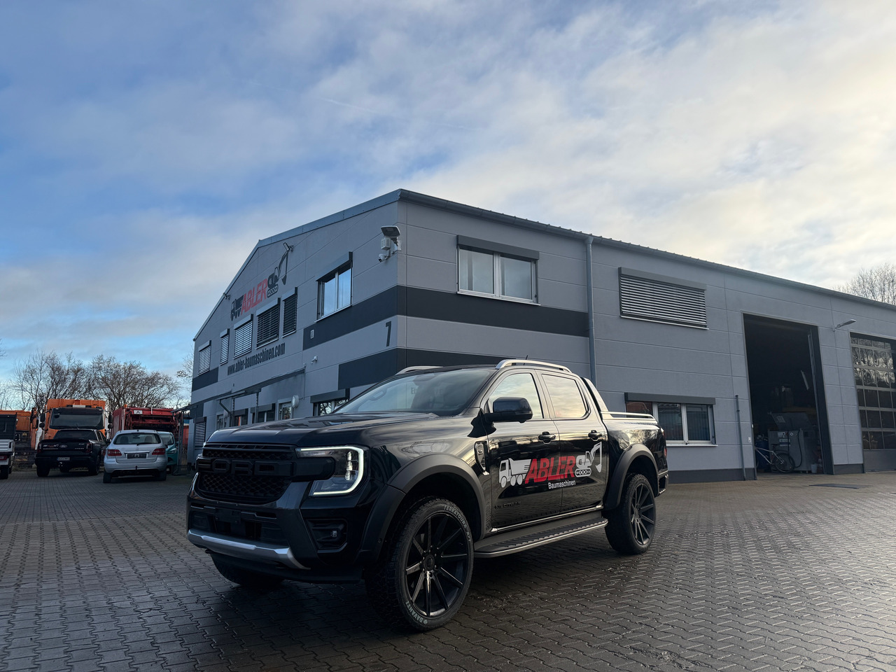 Ford Ranger Wildtrak 3.0 V6 Raptor Optik VOLL - מכונית: תמונה 2 Ford Ranger Wildtrak 3.0 V6 Raptor Optik VOLL - מכונית: תמונה 2