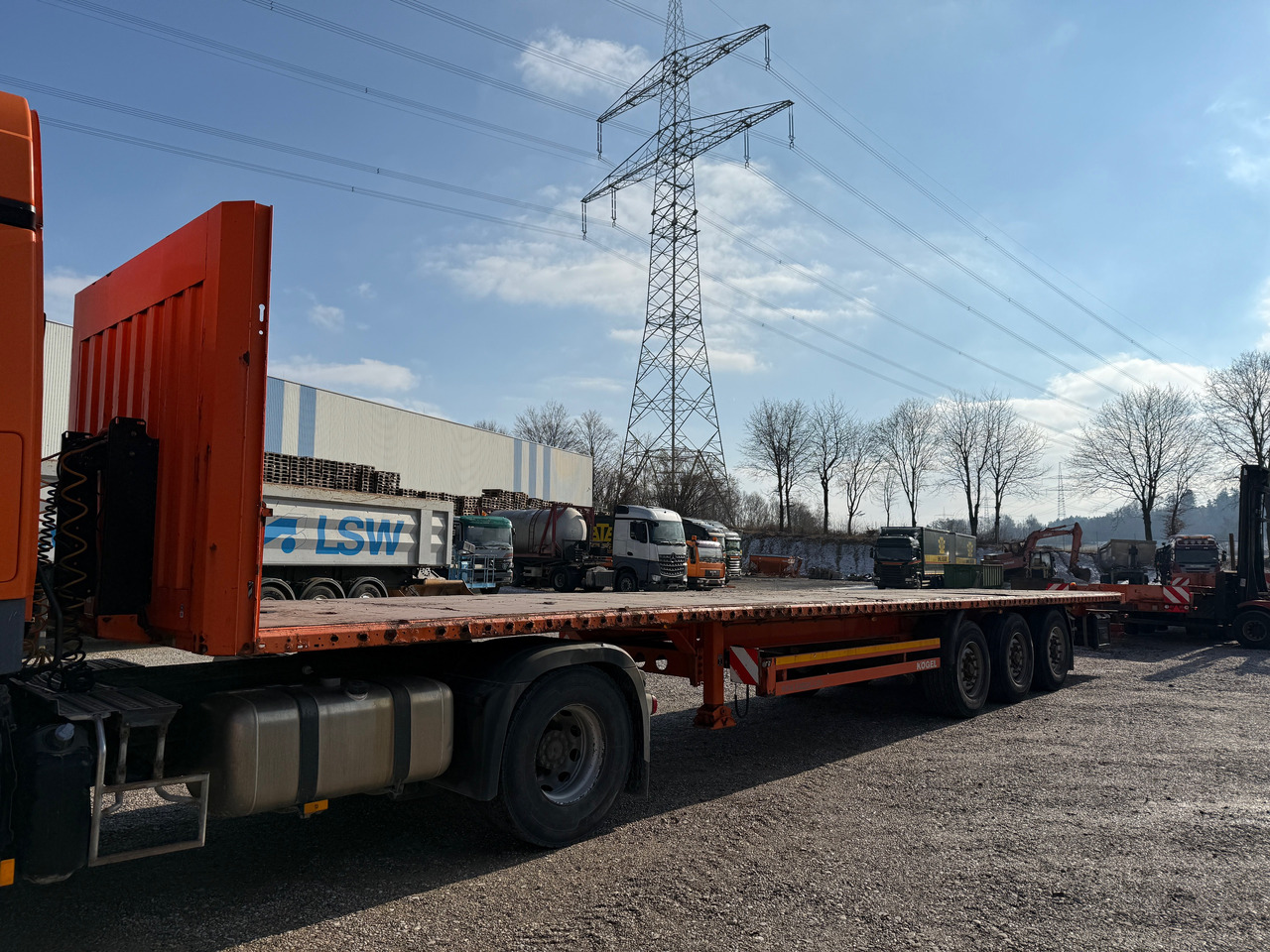 Kögel S24-1 Pritschenauflieger - סמיטריילר צד נופל/ שטוח: תמונה 2 Kögel S24-1 Pritschenauflieger - סמיטריילר צד נופל/ שטוח: תמונה 2