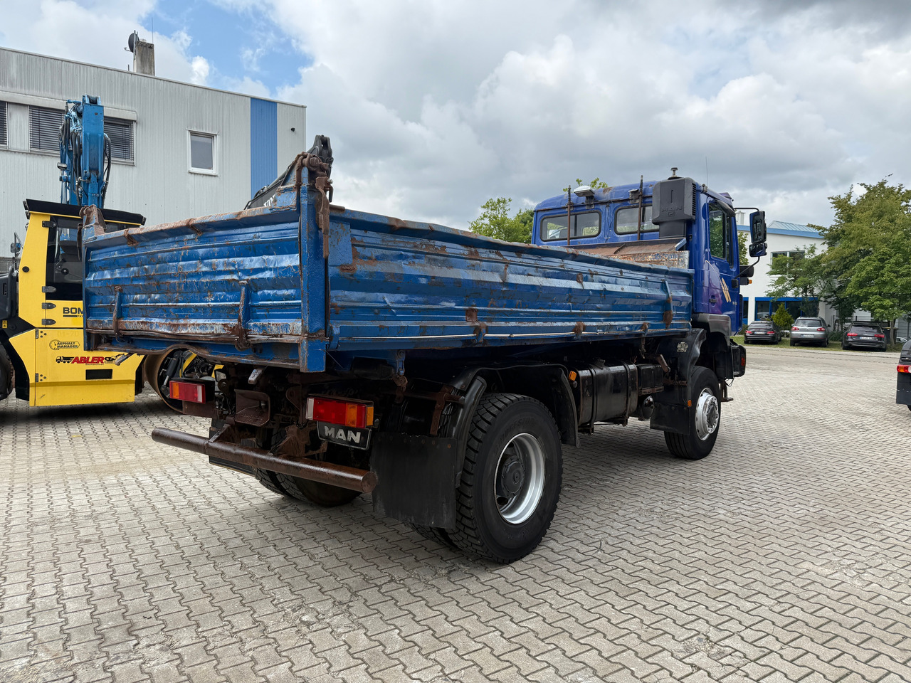 MAN 19.364 3-Seiten-Kipper Allrad Winterdienst - מזהיר: תמונה 4 MAN 19.364 3-Seiten-Kipper Allrad Winterdienst - מזהיר: תמונה 4