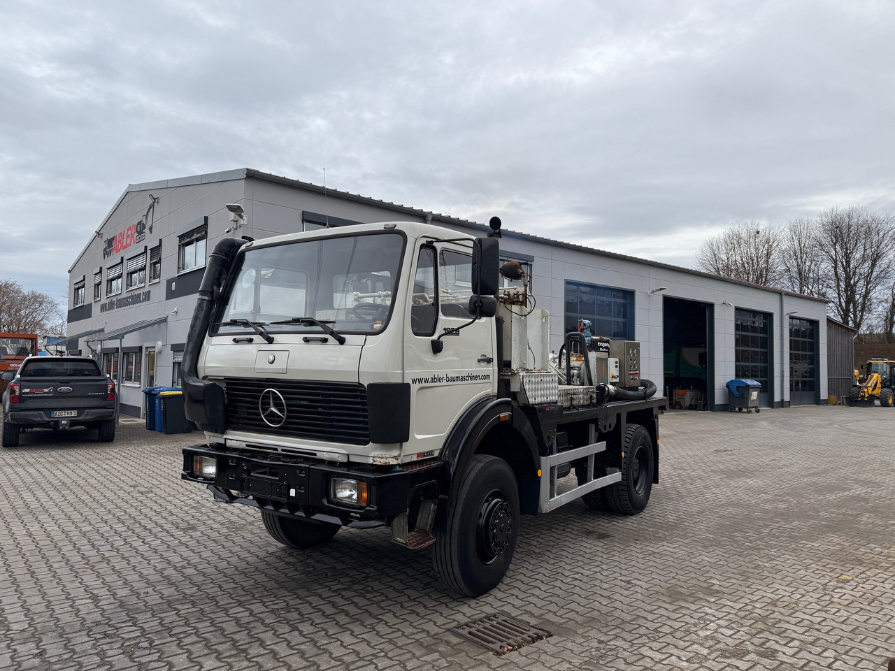 MErcedes-Benz 1928 NG V8 4x4 Uraca Hochdruckpumpe KD412 - כלי רכב עירוני/ מיוחד, משאית: תמונה 2 MErcedes-Benz 1928 NG V8 4x4 Uraca Hochdruckpumpe KD412 - כלי רכב עירוני/ מיוחד, משאית: תמונה 2