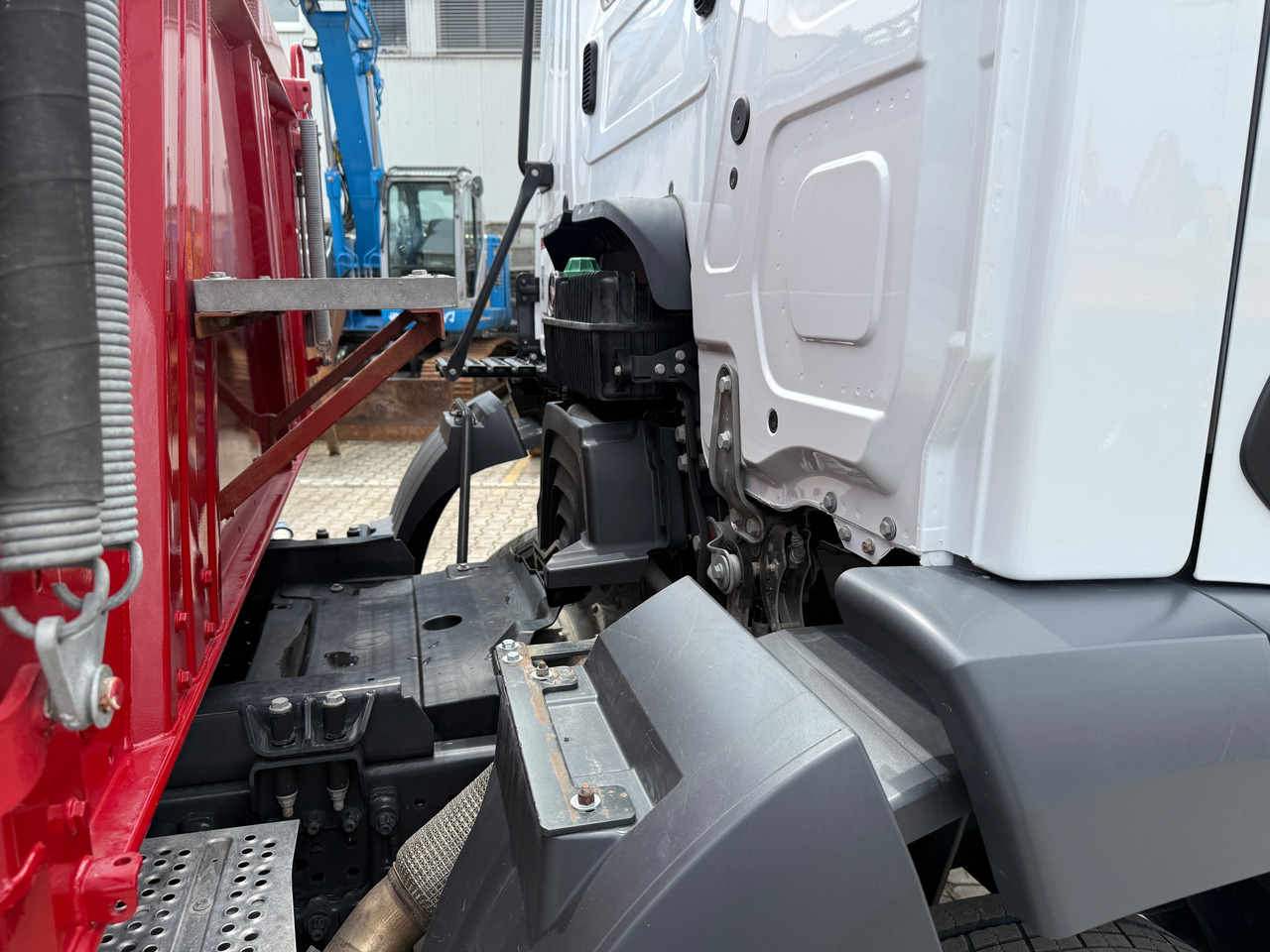 מזהיר Mercedes-Benz 1835 Arocs 3-Seiten-Kipper 4900 km: תמונה 15
