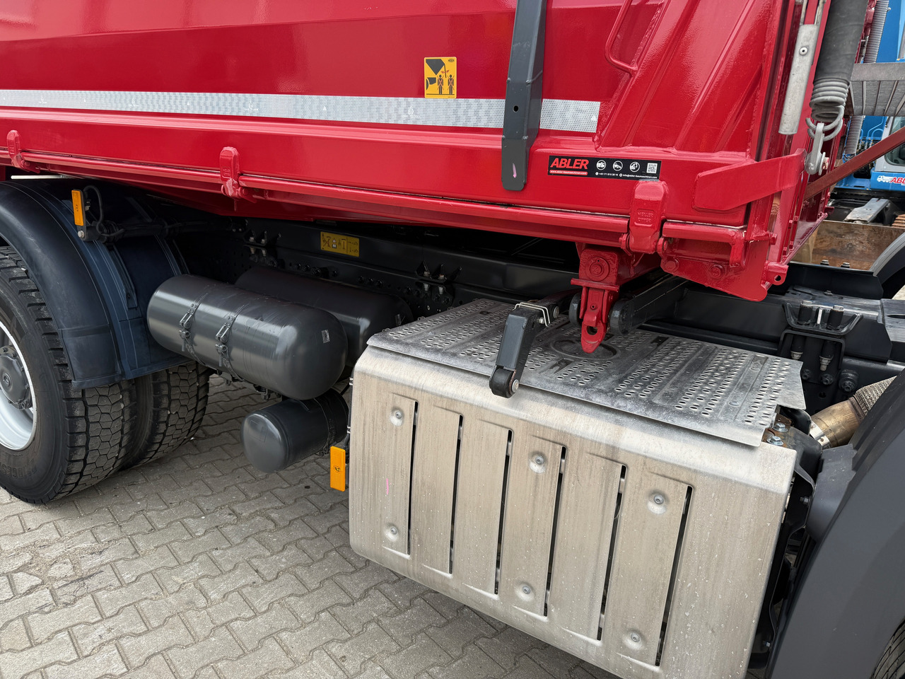 מזהיר Mercedes-Benz 1835 Arocs 3-Seiten-Kipper 4900 km: תמונה 14