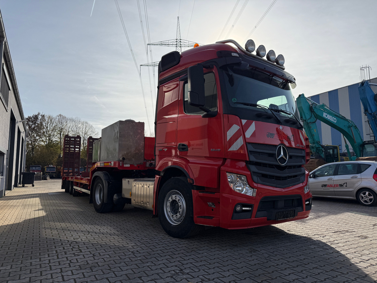 Mercedes-Benz 1845 Actros mit Goldhofer Tieflader - יחידת טרקטור, סמיטריילר עם מטען נמוך: תמונה 3 Mercedes-Benz 1845 Actros mit Goldhofer Tieflader - יחידת טרקטור, סמיטריילר עם מטען נמוך: תמונה 3