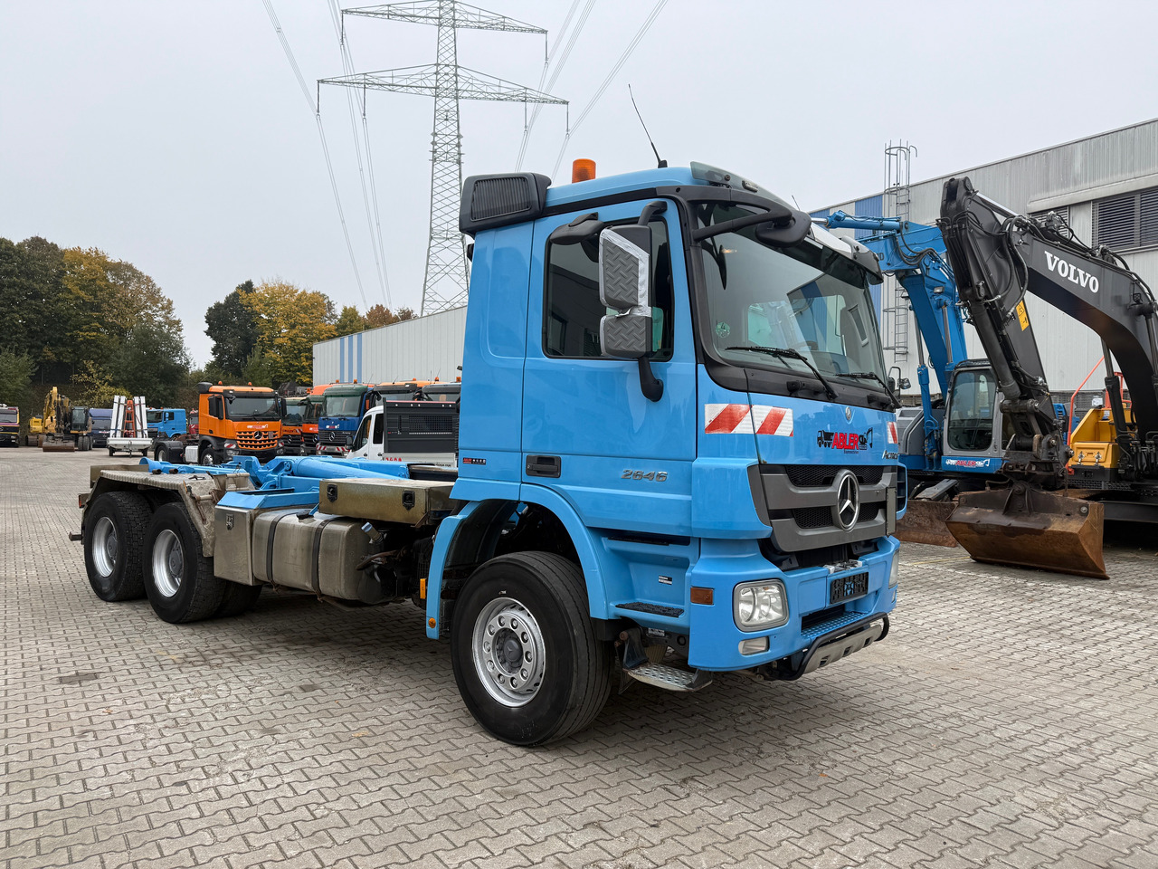 Mercedes-Benz 2646 Actros Abrollkipper Meiller AHK - מכונות אחרות: תמונה 4 Mercedes-Benz 2646 Actros Abrollkipper Meiller AHK - מכונות אחרות: תמונה 4