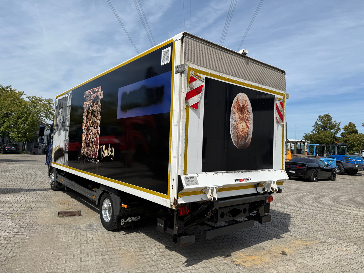 Mercedes-Benz 818 Atego Koffer LBW Palfinger ACC Unfall - משאית תיבה: תמונה 5 Mercedes-Benz 818 Atego Koffer LBW Palfinger ACC Unfall - משאית תיבה: תמונה 5
