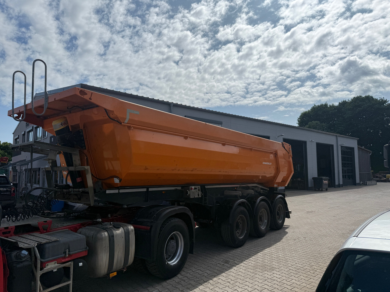 Schwarzmüller Kippauflieger Gesteinsmulde verstärkt Liftachse - סמיטריילר עם מזהיר: תמונה 2 Schwarzmüller Kippauflieger Gesteinsmulde verstärkt Liftachse - סמיטריילר עם מזהיר: תמונה 2