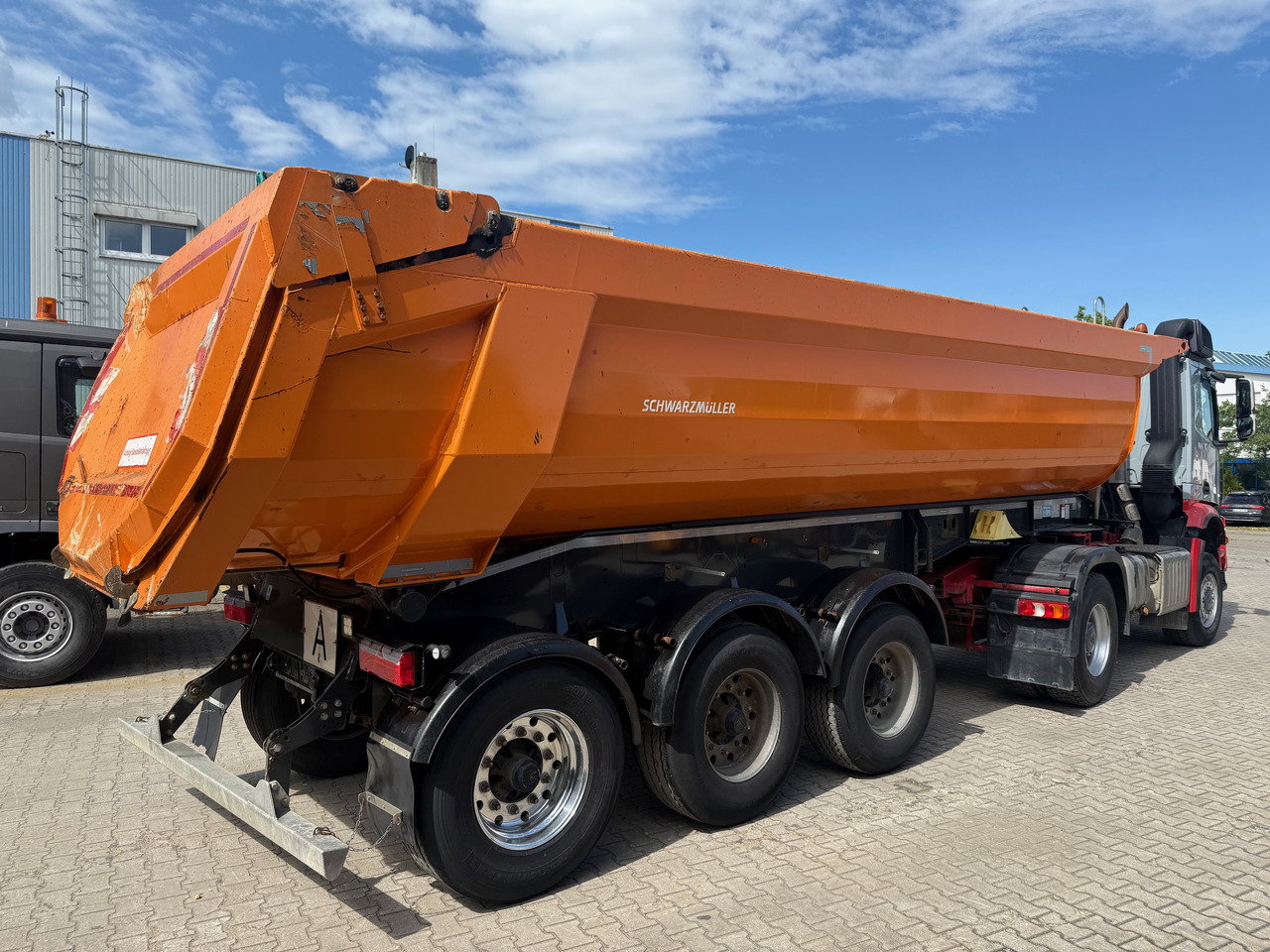 Schwarzmüller Kippauflieger Gesteinsmulde verstärkt Liftachse - סמיטריילר עם מזהיר: תמונה 4 Schwarzmüller Kippauflieger Gesteinsmulde verstärkt Liftachse - סמיטריילר עם מזהיר: תמונה 4