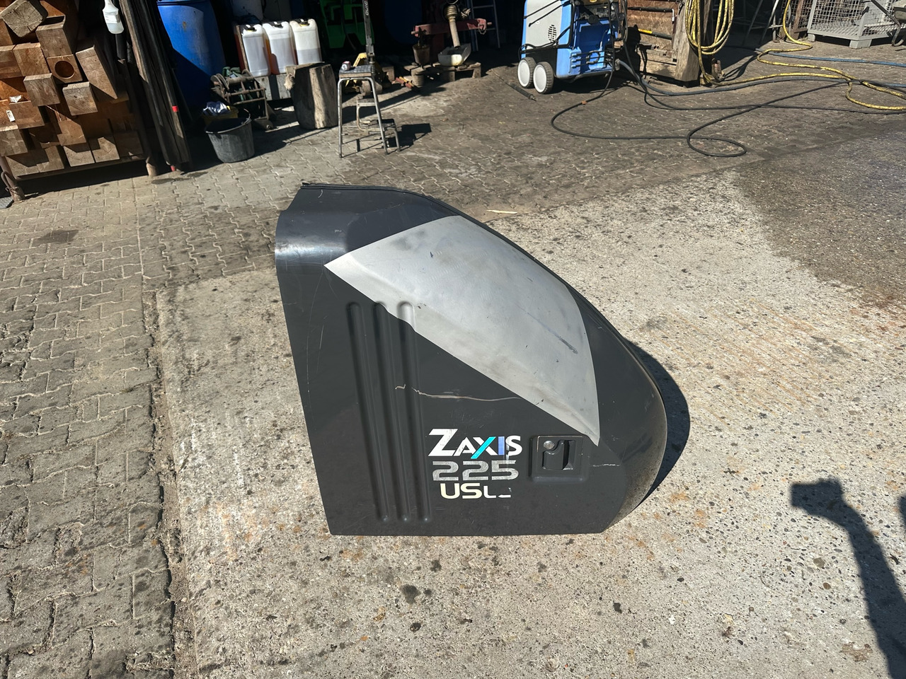 Seitendeckel Hitachi Zaxis 225 USL C - גוף וחלק חיצוני עבור מחפר סורק: תמונה 1 Seitendeckel Hitachi Zaxis 225 USL C - גוף וחלק חיצוני עבור מחפר סורק: תמונה 1