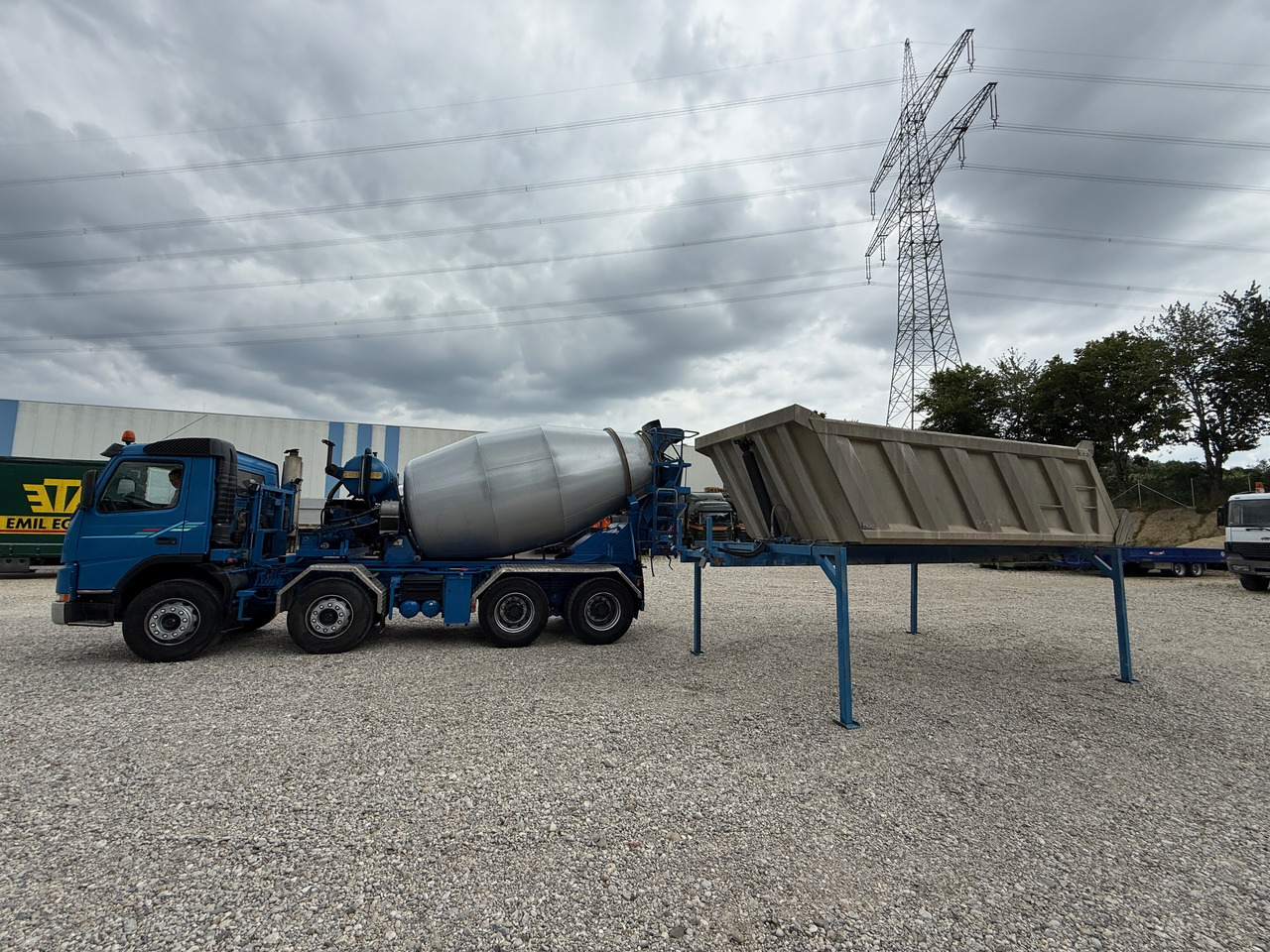 Volvo FM 12 420 WECHSELSYSTEM Betonmischer + Kipper AHK Klima - משאית מערבלת בטון: תמונה 3 Volvo FM 12 420 WECHSELSYSTEM Betonmischer + Kipper AHK Klima - משאית מערבלת בטון: תמונה 3