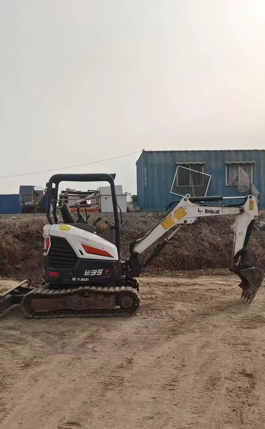 Bobcat E35 - מיני מחפר: תמונה 5 Bobcat E35 - מיני מחפר: תמונה 5