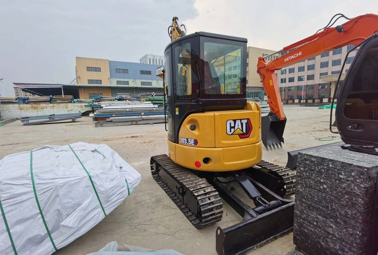 CATERPILLAR 303.5E - מיני מחפר: תמונה 2 CATERPILLAR 303.5E - מיני מחפר: תמונה 2