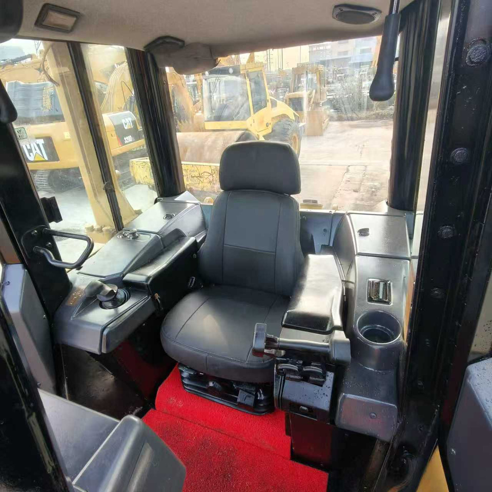 CATERPILLAR D6N - דחפור: תמונה 4 CATERPILLAR D6N - דחפור: תמונה 4