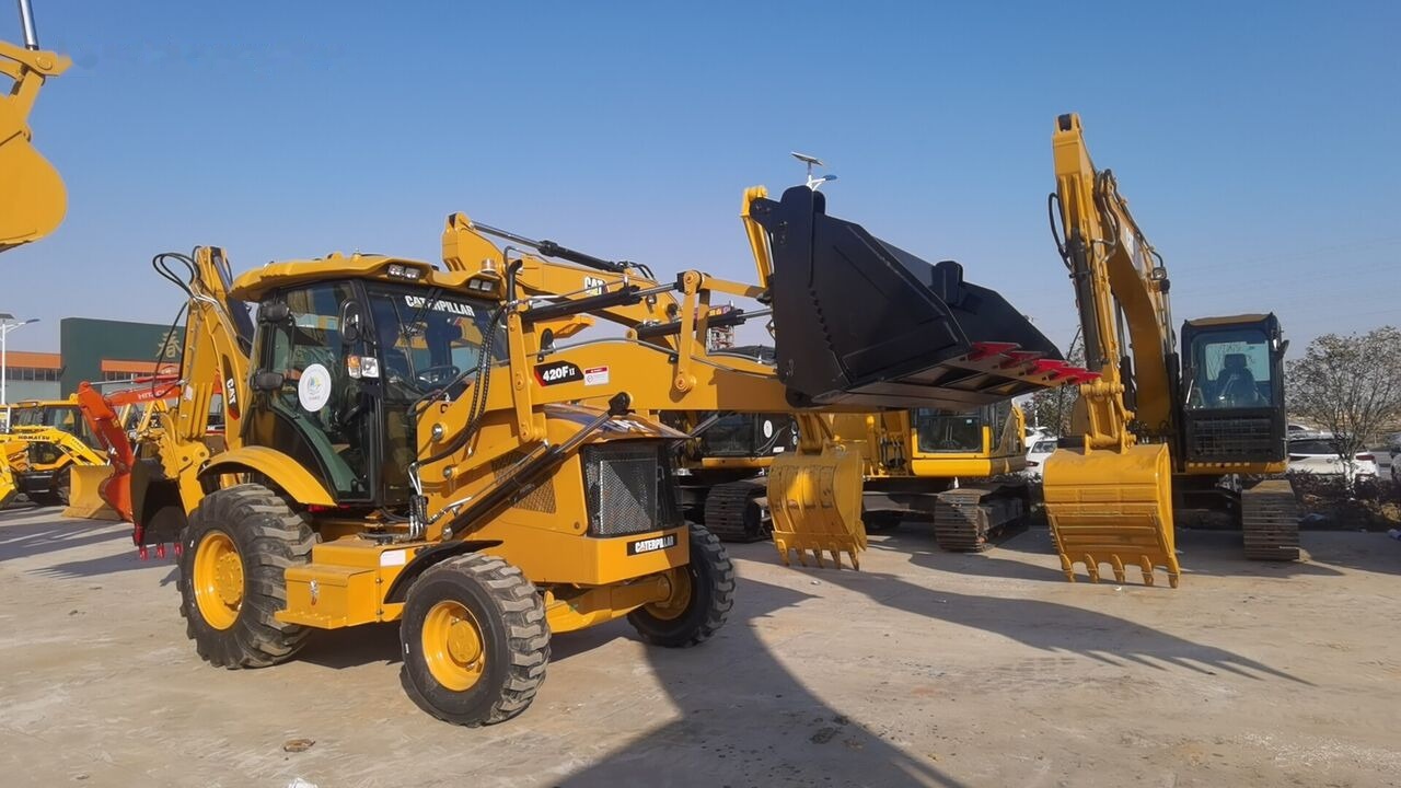 Caterpillar 420F2 - מחפרון: תמונה 1 Caterpillar 420F2 - מחפרון: תמונה 1