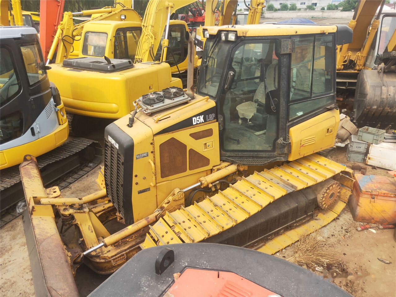 Caterpillar D5K - דחפור: תמונה 5 Caterpillar D5K - דחפור: תמונה 5