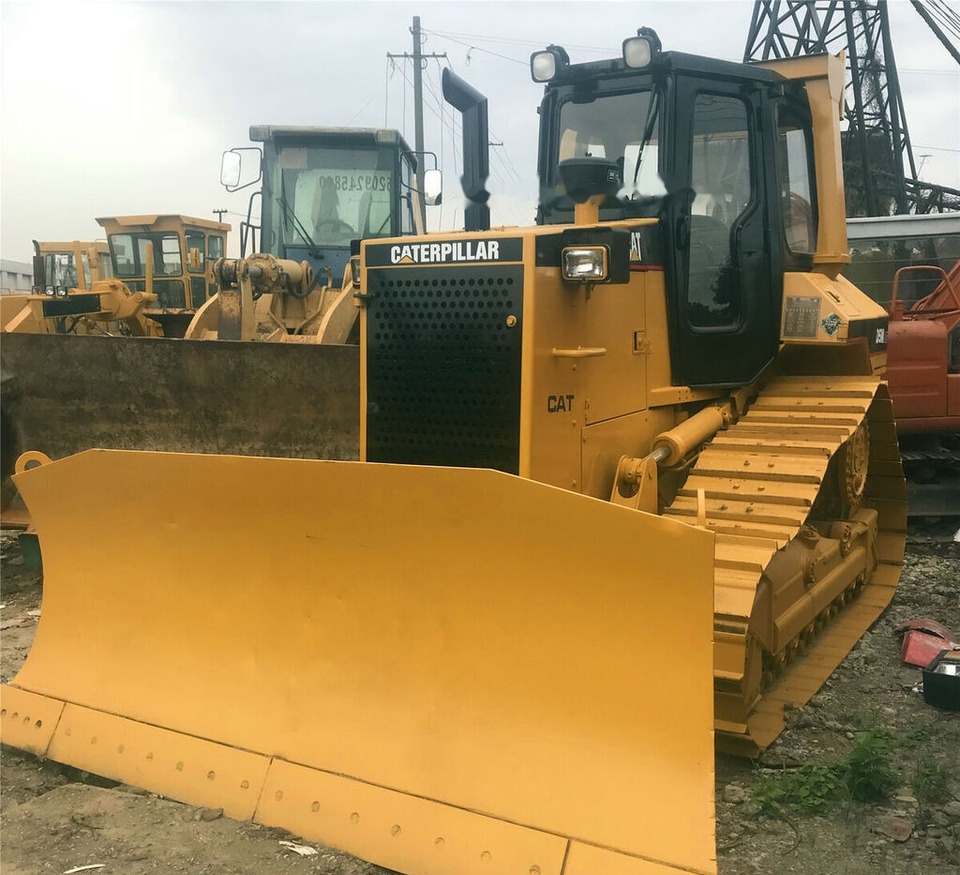 Caterpillar D5M - דחפור: תמונה 1 Caterpillar D5M - דחפור: תמונה 1