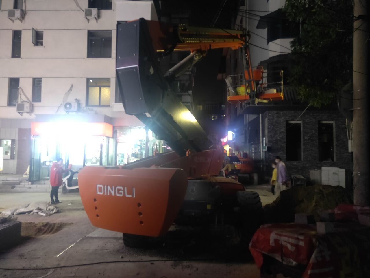 Dingli BT24RT - מוט טלסקופי: תמונה 5 Dingli BT24RT - מוט טלסקופי: תמונה 5
