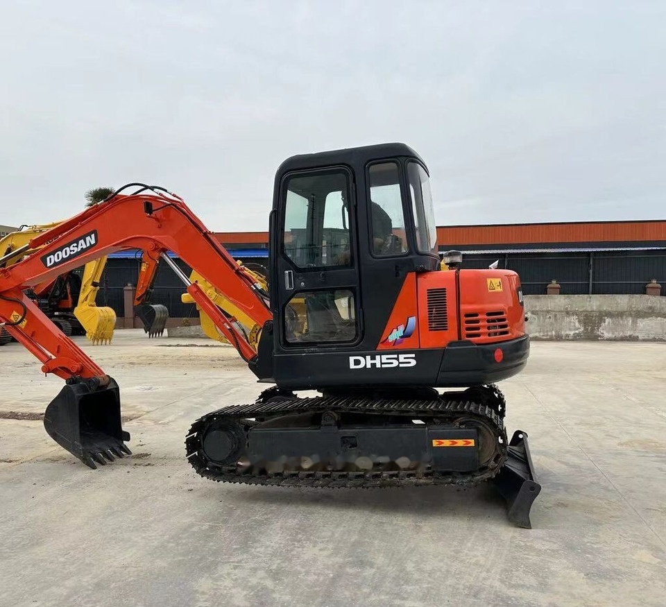Doosan DH55 - מיני מחפר: תמונה 4 Doosan DH55 - מיני מחפר: תמונה 4