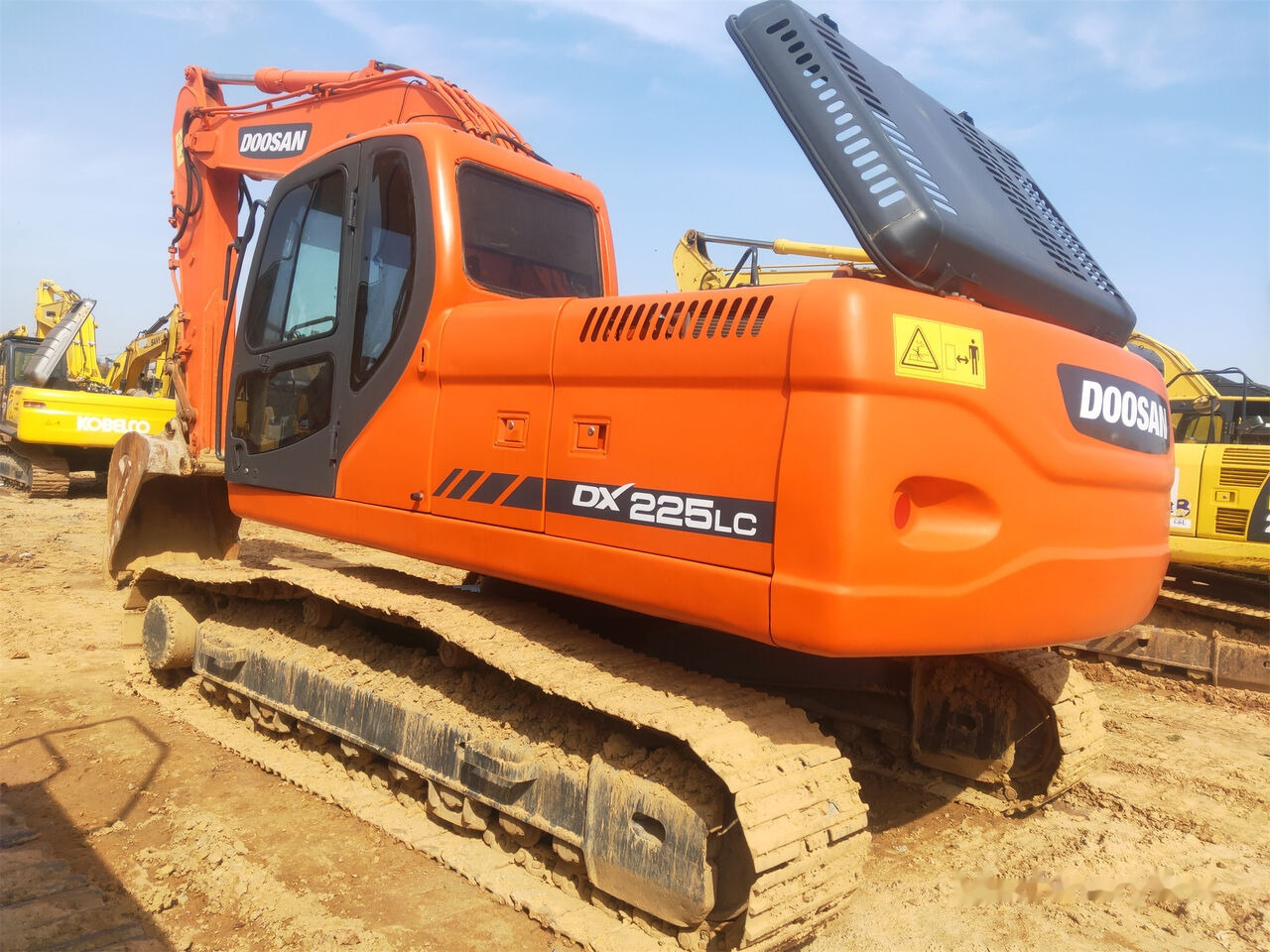 Doosan DX225LC - מחפר סורק: תמונה 2 Doosan DX225LC - מחפר סורק: תמונה 2