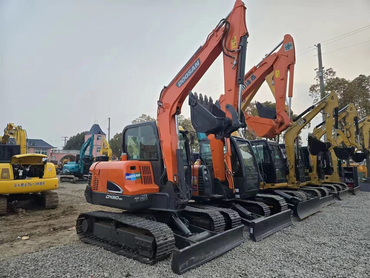 Doosan DX60-9 - מחפר סורק: תמונה 1 Doosan DX60-9 - מחפר סורק: תמונה 1