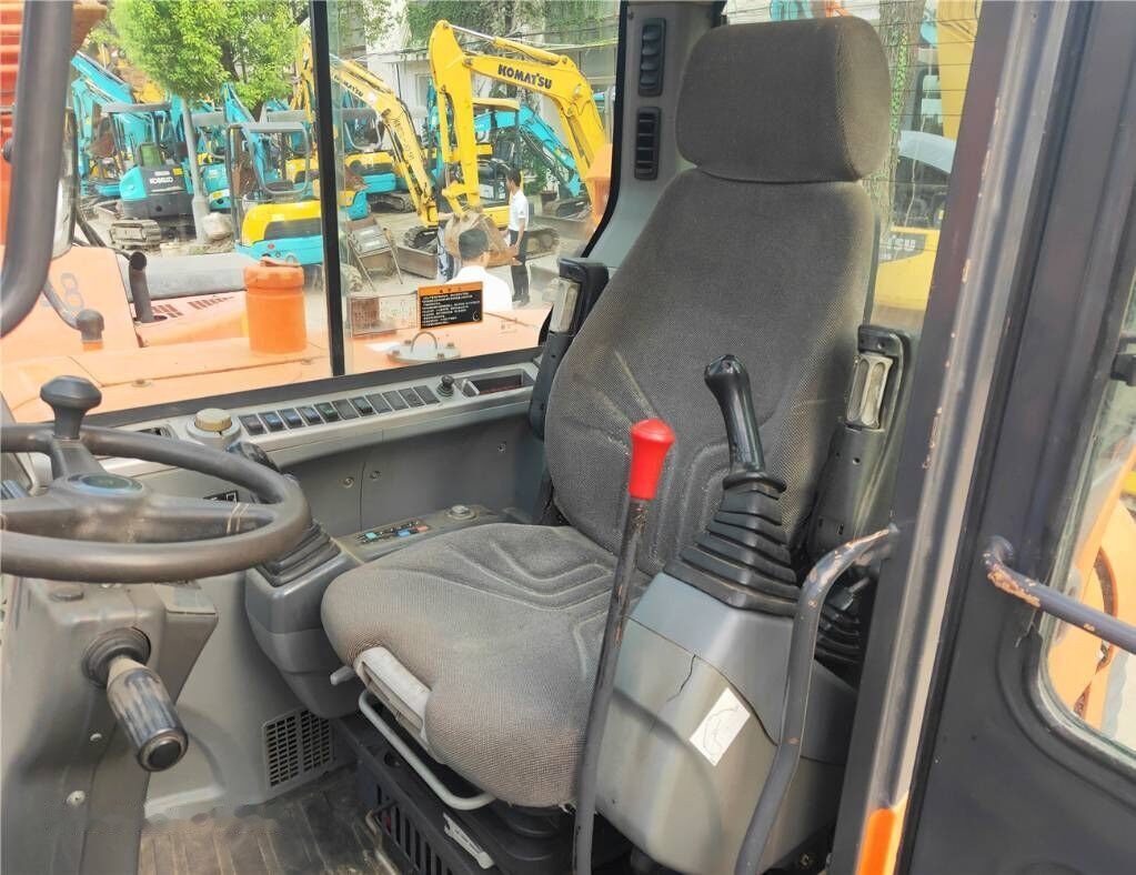 Doosan DX60 W - מחפר גלגלים: תמונה 4 Doosan DX60 W - מחפר גלגלים: תמונה 4