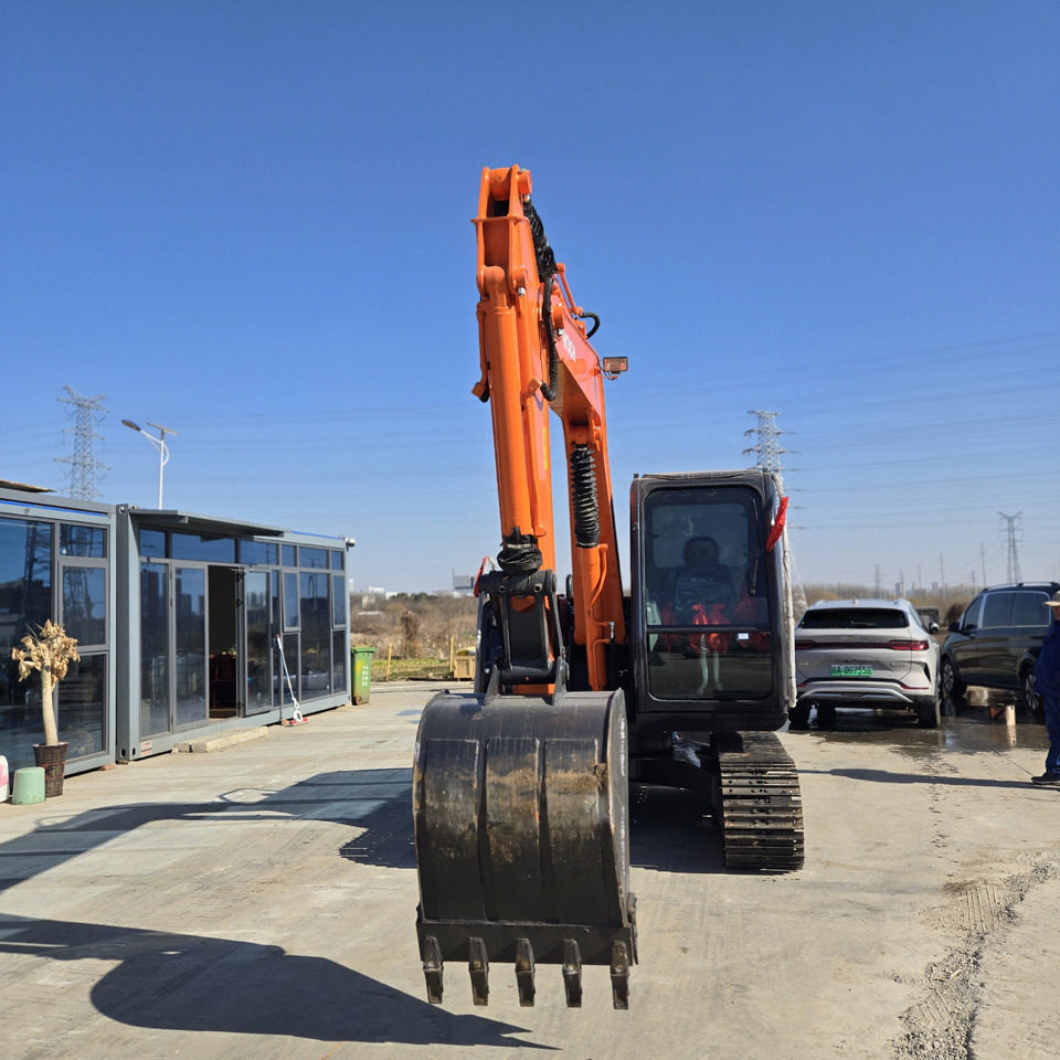 HITACHI ZX70 - מיני מחפר: תמונה 3 HITACHI ZX70 - מיני מחפר: תמונה 3