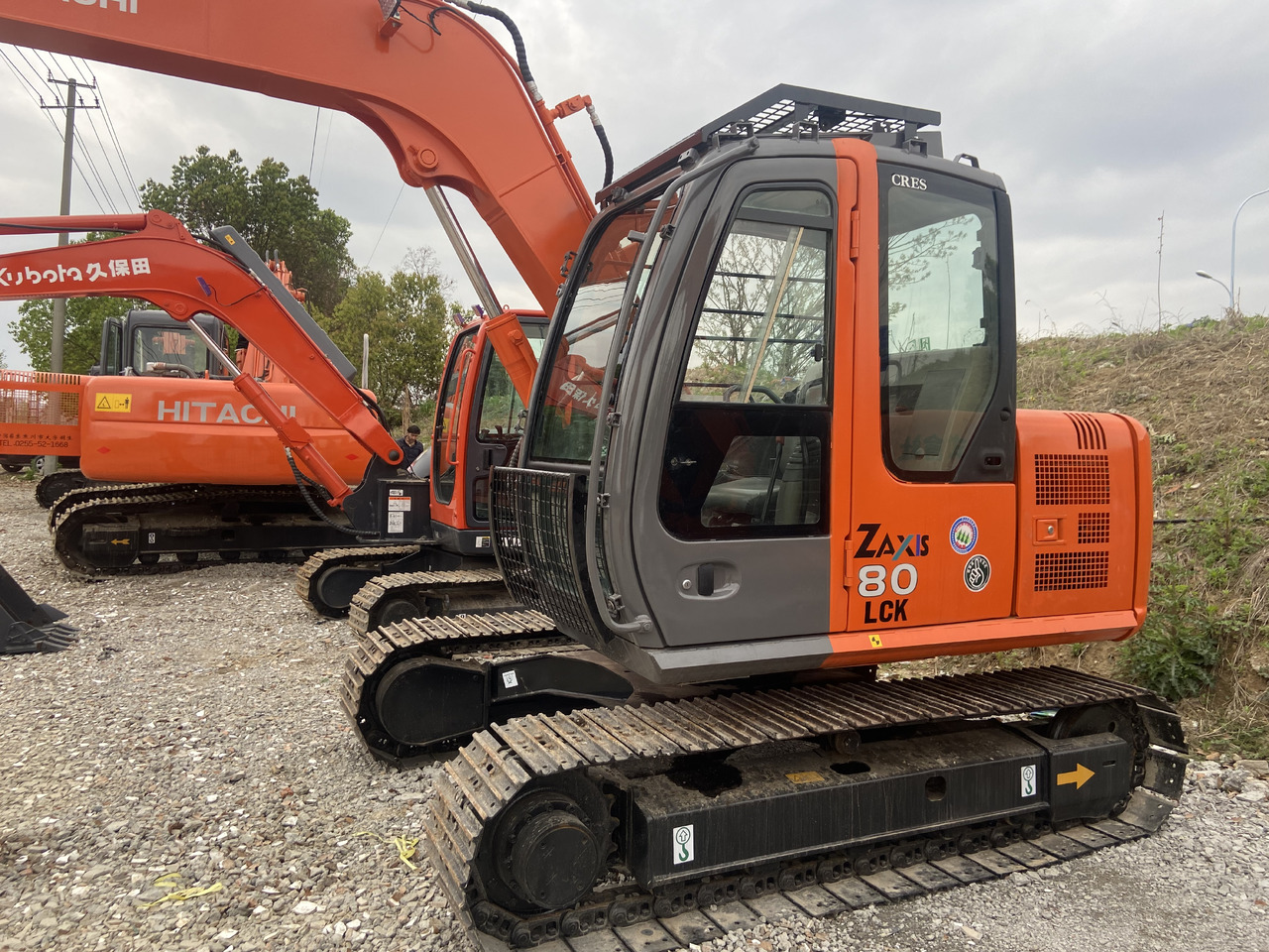 HITACHI ZX80 - מיני מחפר: תמונה 1 HITACHI ZX80 - מיני מחפר: תמונה 1