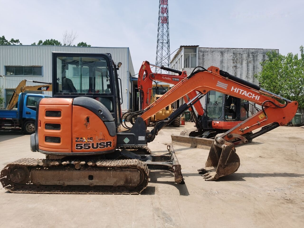 Hitachi ZX55USR-5A - מיני מחפר: תמונה 1 Hitachi ZX55USR-5A - מיני מחפר: תמונה 1