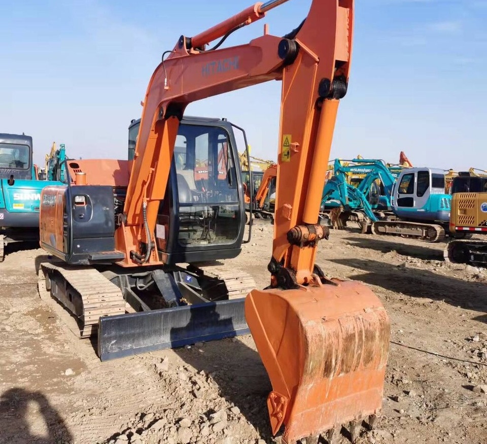 Hitachi ZX60 - מיני מחפר: תמונה 3 Hitachi ZX60 - מיני מחפר: תמונה 3