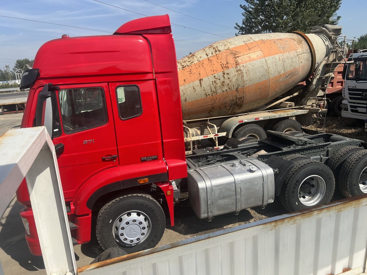 Howo 6X4 - יחידת טרקטור: תמונה 2 Howo 6X4 - יחידת טרקטור: תמונה 2