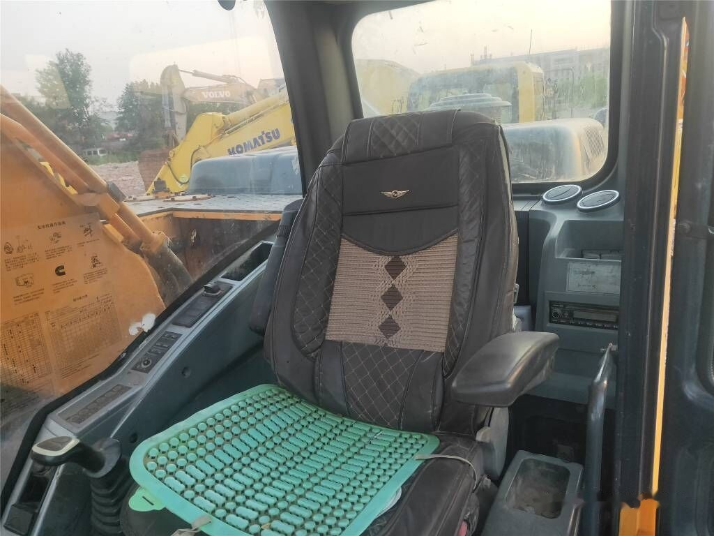 Hyundai 200-5 - מחפר גלגלים: תמונה 5 Hyundai 200-5 - מחפר גלגלים: תמונה 5