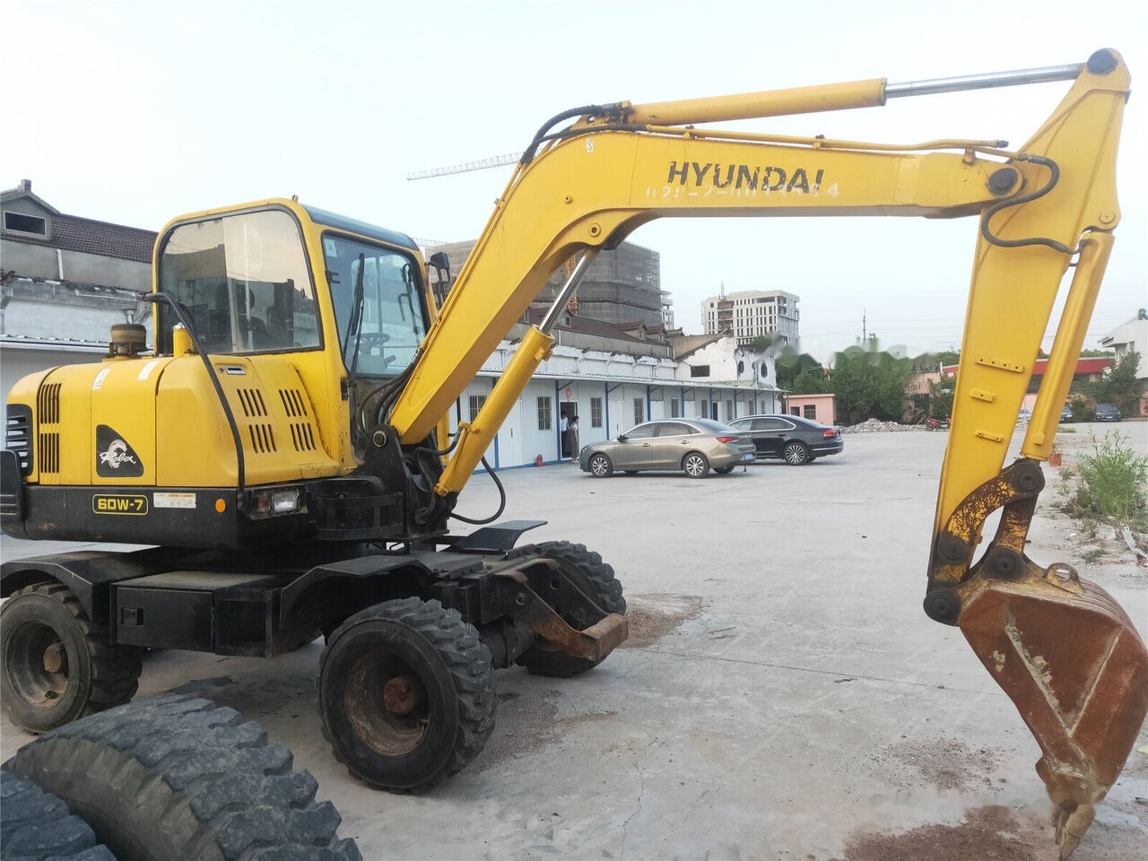 Hyundai R60W-7 - מחפר גלגלים: תמונה 4 Hyundai R60W-7 - מחפר גלגלים: תמונה 4
