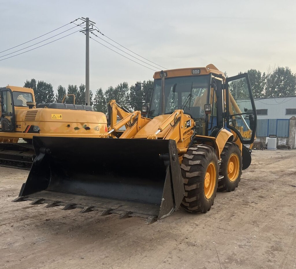 JCB 4CX - מחפרון: תמונה 4 JCB 4CX - מחפרון: תמונה 4