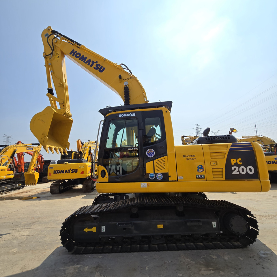 KOMATSU PC200-8 - מחפר: תמונה 3 KOMATSU PC200-8 - מחפר: תמונה 3