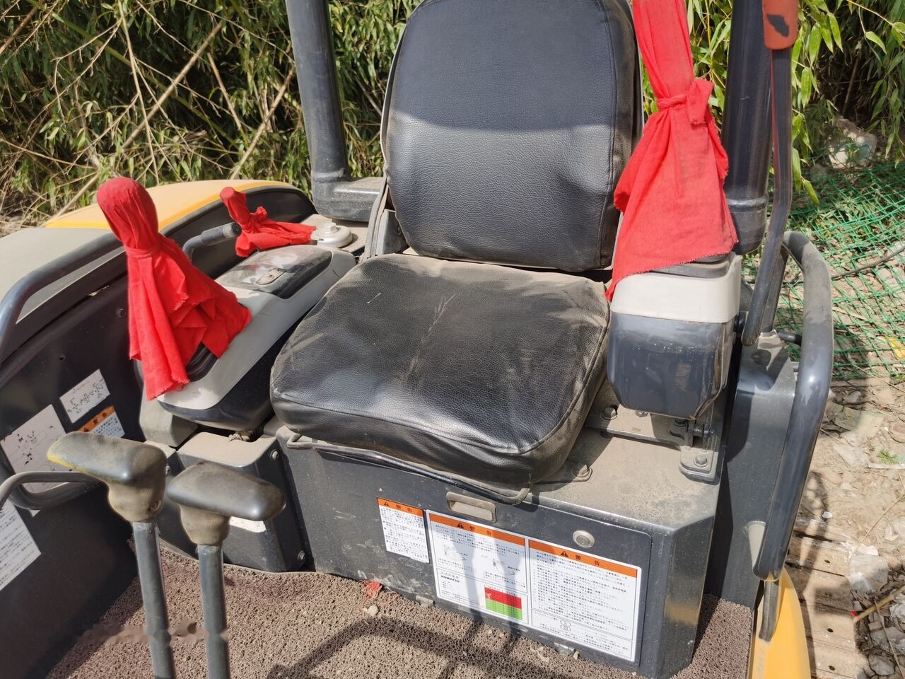 Komatsu PC35MR - מחפר סורק: תמונה 4 Komatsu PC35MR - מחפר סורק: תמונה 4