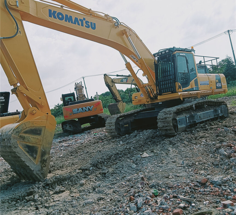 Komatsu PC450-8 - מחפר סורק: תמונה 1 Komatsu PC450-8 - מחפר סורק: תמונה 1