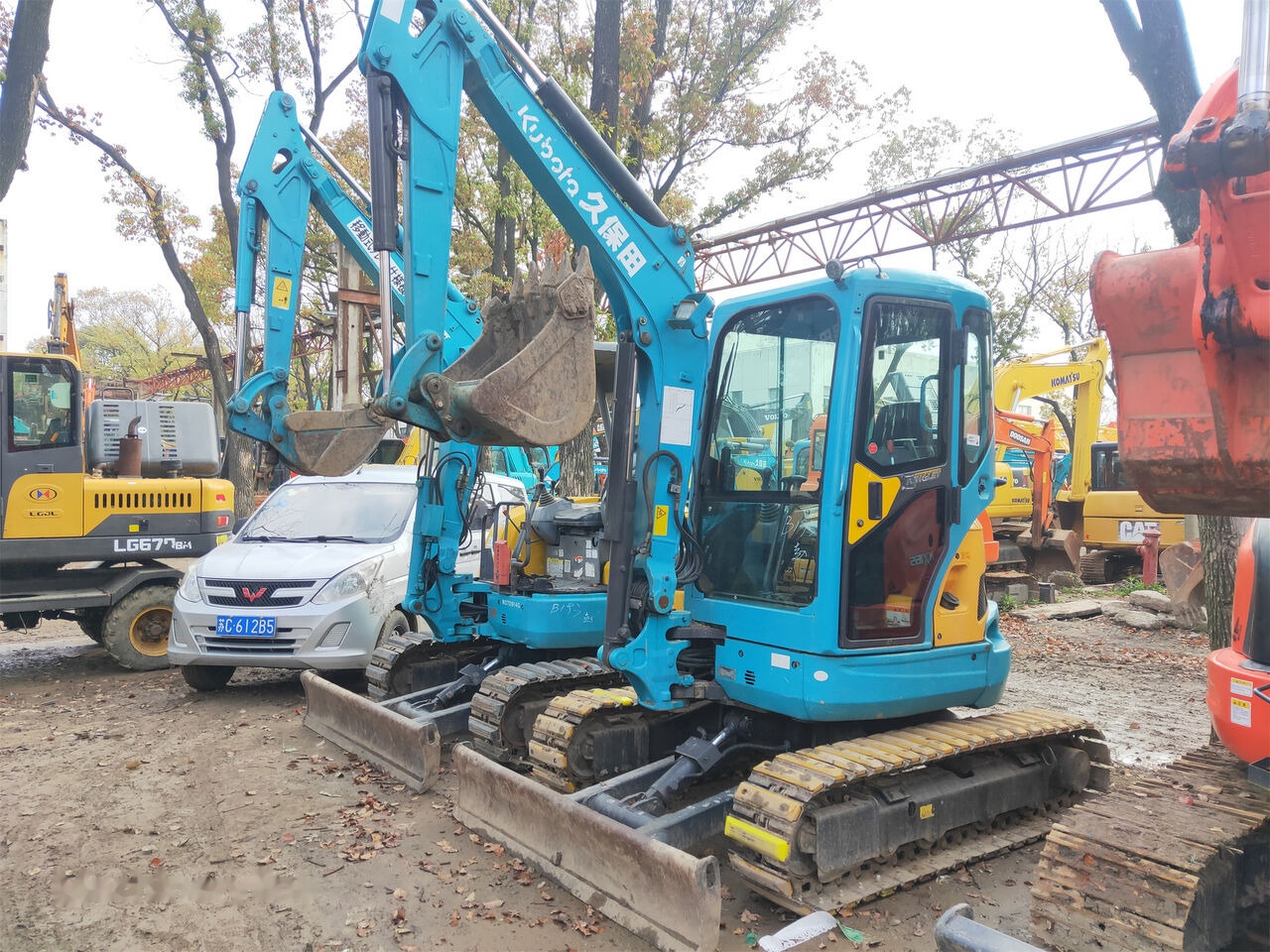 Kubota KX135 - מיני מחפר: תמונה 2 Kubota KX135 - מיני מחפר: תמונה 2