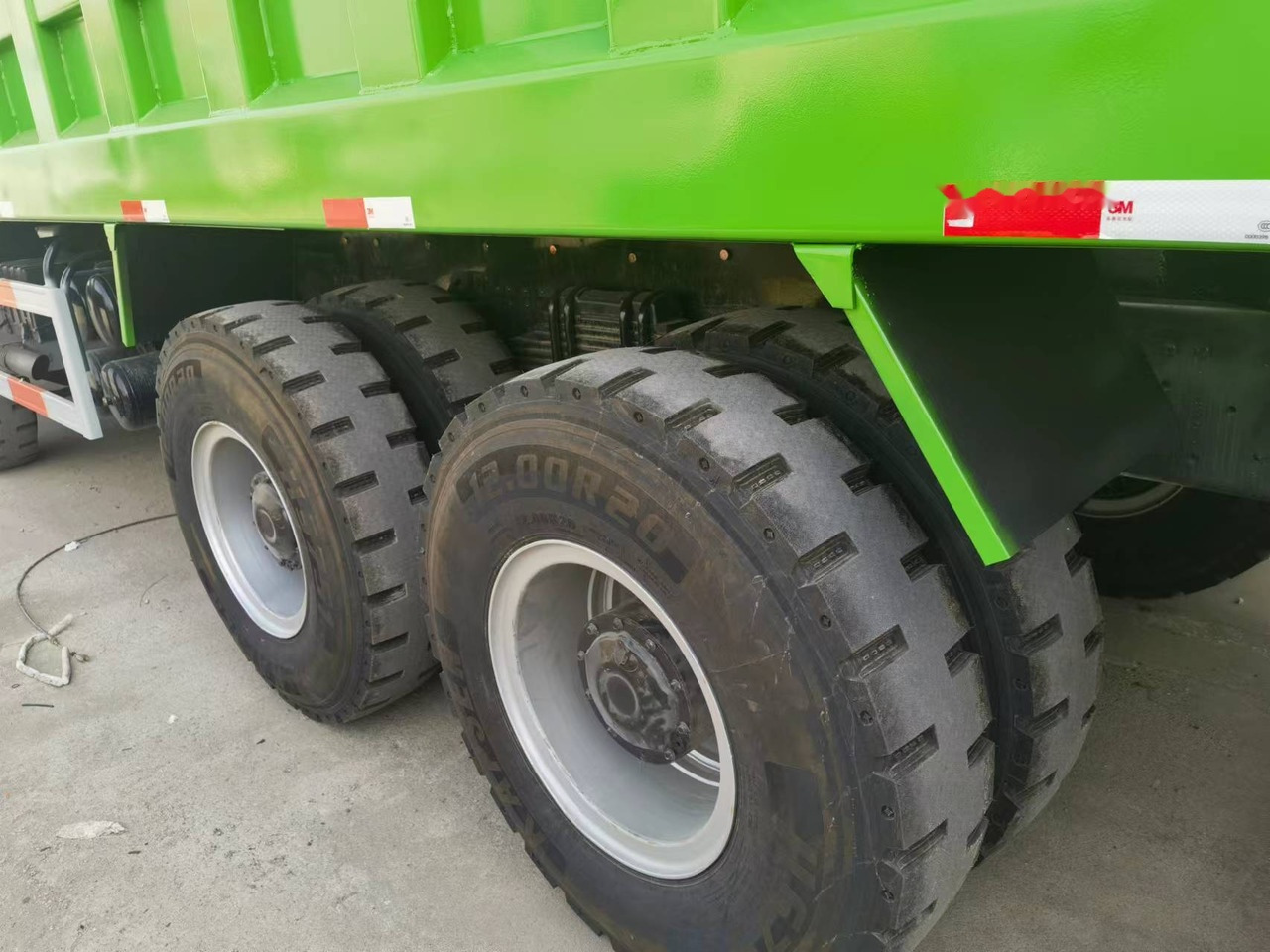 Shacman F3000 8*4 Dump truck - מזהיר: תמונה 3 Shacman F3000 8*4 Dump truck - מזהיר: תמונה 3
