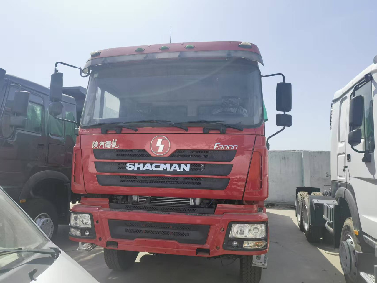 Shacman F3000 8*4 Dump truck - מזהיר: תמונה 2 Shacman F3000 8*4 Dump truck - מזהיר: תמונה 2