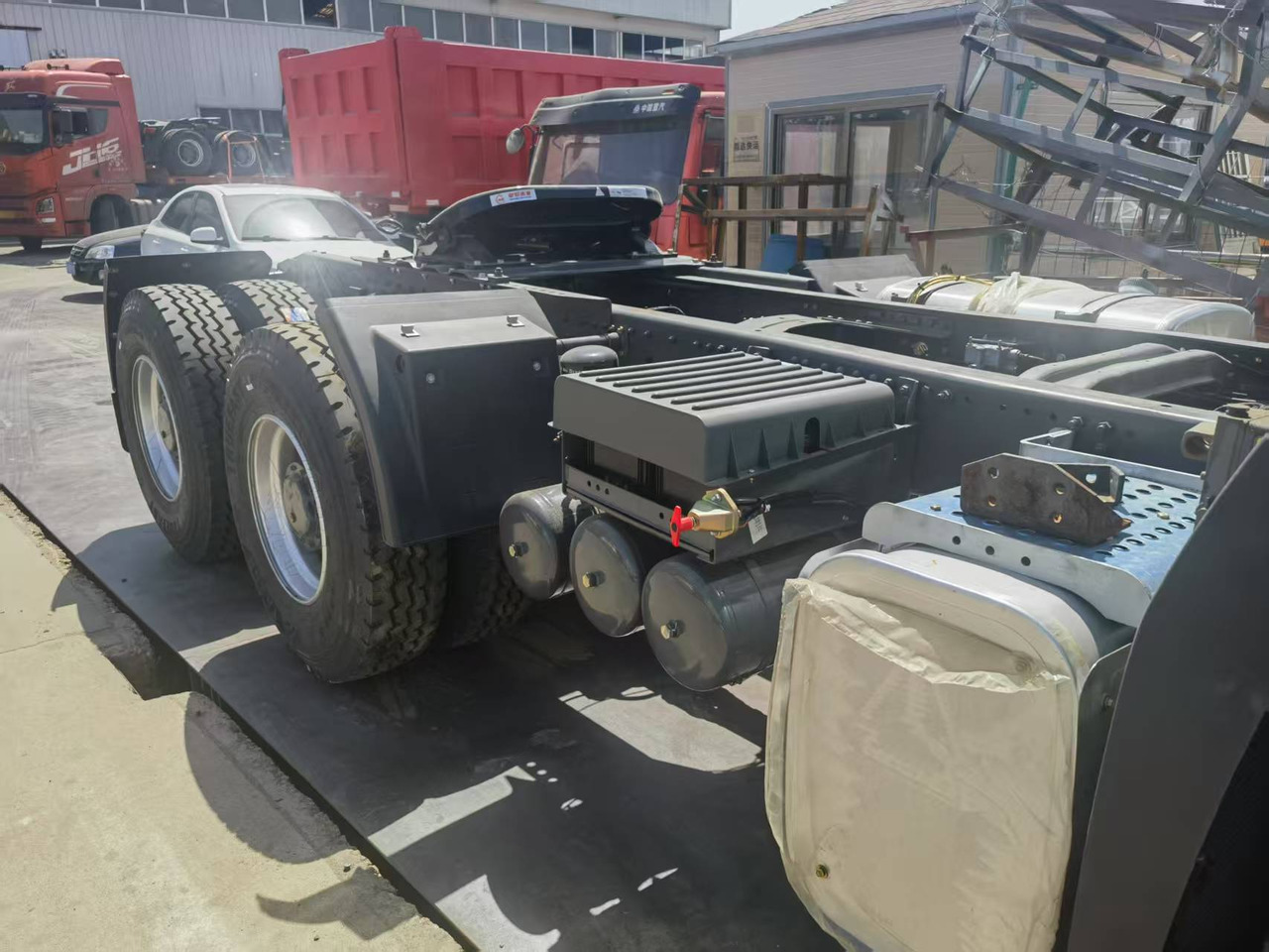 יחידת טרקטור Sinotruk HOHAN 6*4 tractor: תמונה 8