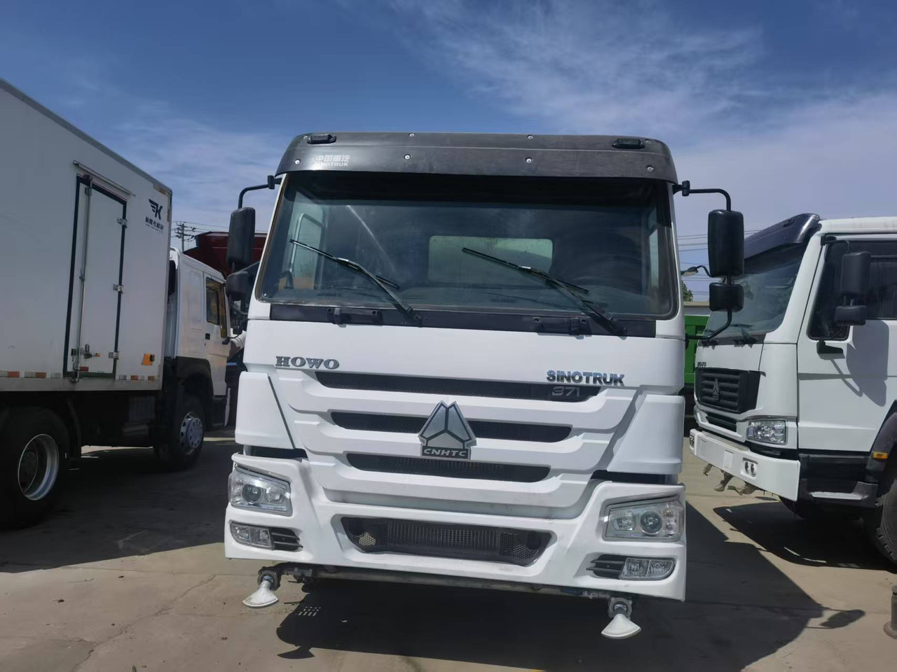 Sinotruk HOWO 371 6*4 Sprinkler truck - כלי רכב עירוני/ מיוחד: תמונה 3 Sinotruk HOWO 371 6*4 Sprinkler truck - כלי רכב עירוני/ מיוחד: תמונה 3