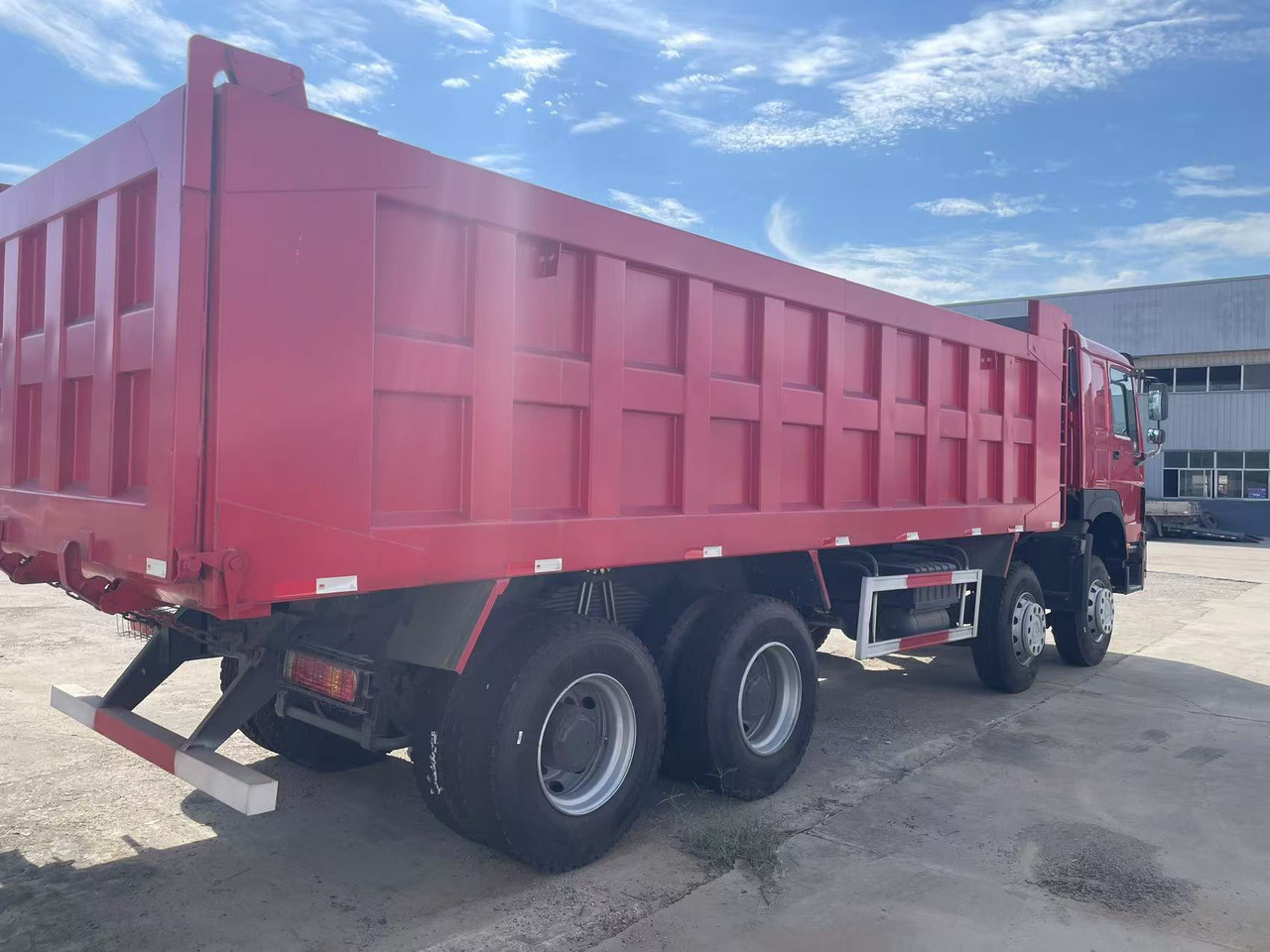 Sinotruk HOWO 371 8*4 Dump truck - מזהיר: תמונה 2 Sinotruk HOWO 371 8*4 Dump truck - מזהיר: תמונה 2