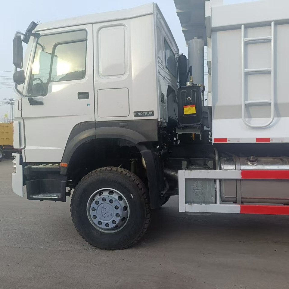 מזהיר Sinotruk HOWO 371 Dump truck: תמונה 8